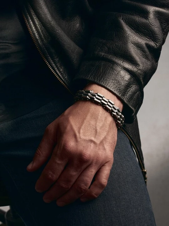 Foto van product REYTEL Armband 'TRACK' zilver