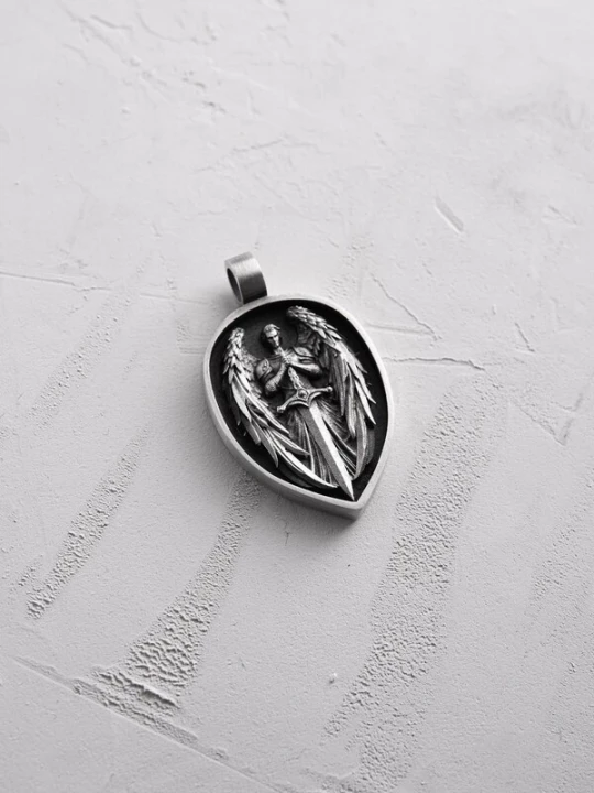 Foto van product REYTEL Hangers 'ARCHANGEL MICHAEL' zilver