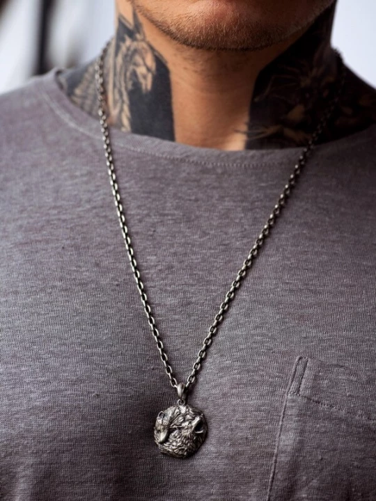 Foto van product REYTEL Hangers 'PAIR OF WOLVES' zilver