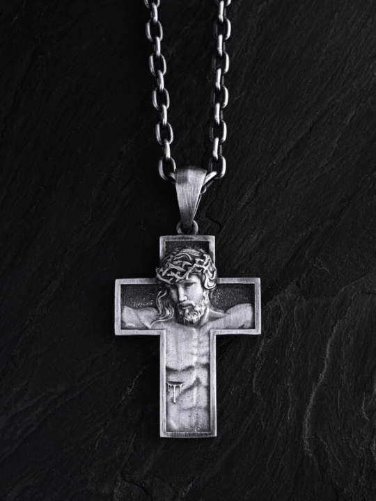 Foto van product REYTEL Hangers 'REDEMPTION. JESUS CHRIST' zilver