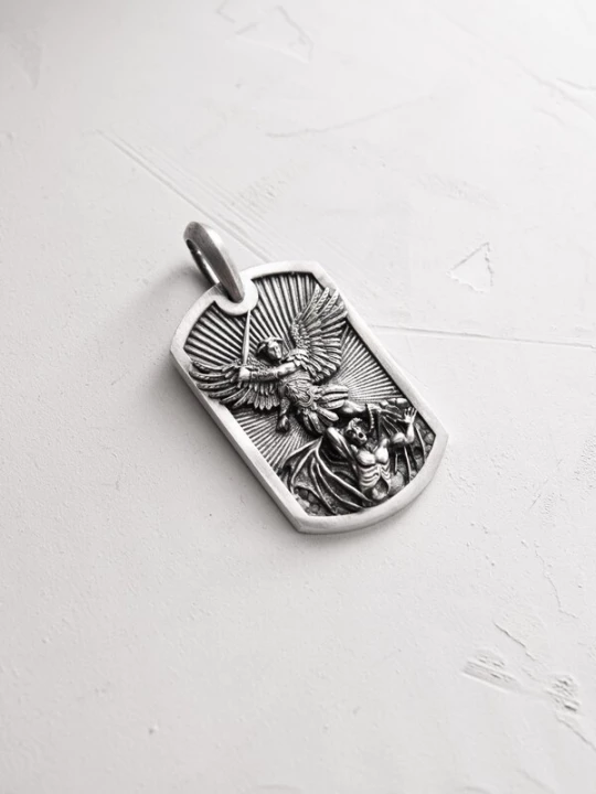 Foto van product REYTEL Hangers 'SAINT MICHAEL' zilver