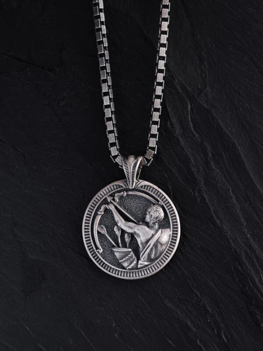 Foto van product REYTEL Hangers 'STRZELEC' zilver