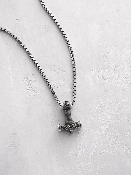 Foto van product REYTEL Hangers 'Thora THORAXE' zilver