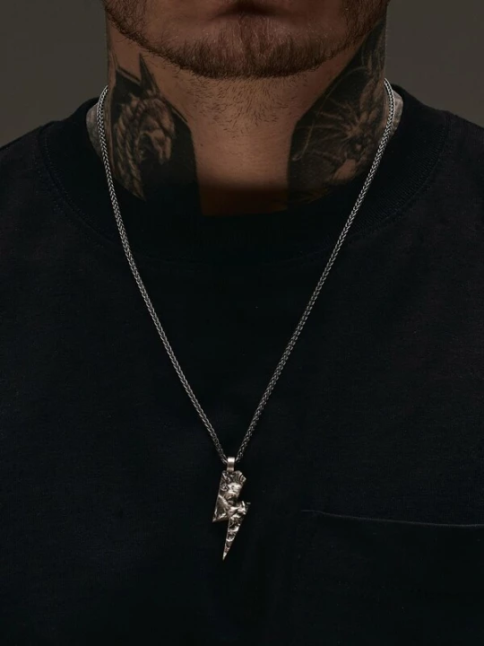 Foto van product REYTEL Hangers 'ZEUS. LIGHTNING' zilver