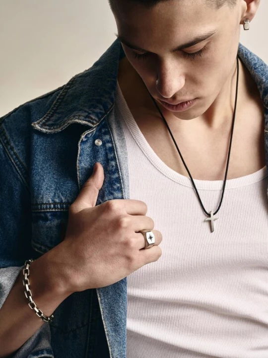 Foto van product REYTEL Ketting 'KANTTEN' zilver