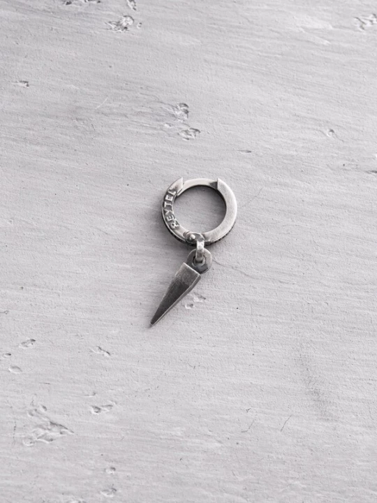 Foto van product REYTEL Oorbel 'AKRA' zilver