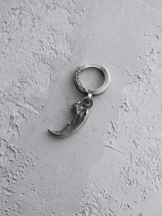 Foto van product REYTEL Oorbel 'GRIZZLY BEAR CLAW' zilver
