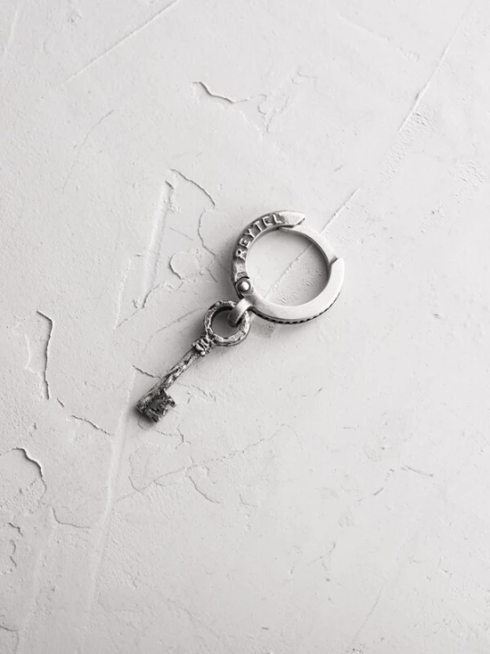 Foto van product REYTEL Oorbel 'KEY' zilver