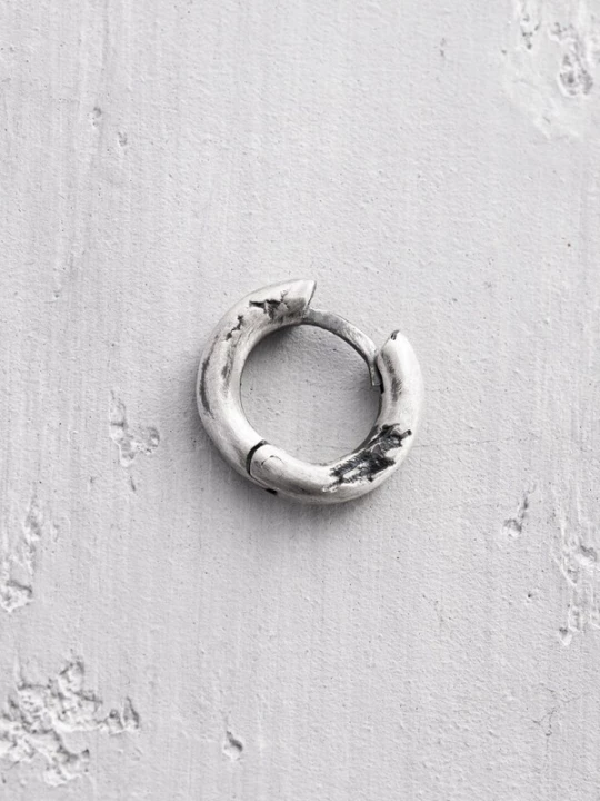Foto van product REYTEL Oorbel 'KLETTUR (mini)' zilver