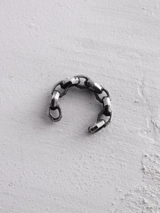 Foto van product REYTEL Oorbel 'MAKT' zilver