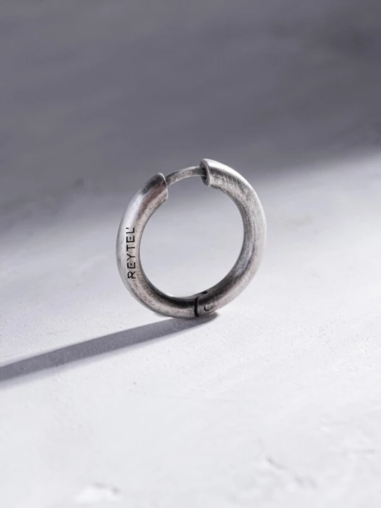 Foto van product REYTEL Oorbel 'ORBIT' zilver