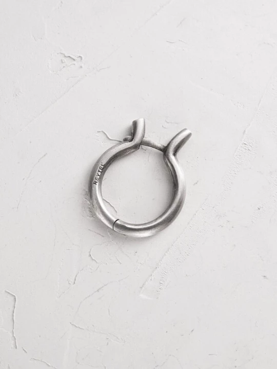 Foto van product REYTEL Oorbel 'PASSENDE' zilver