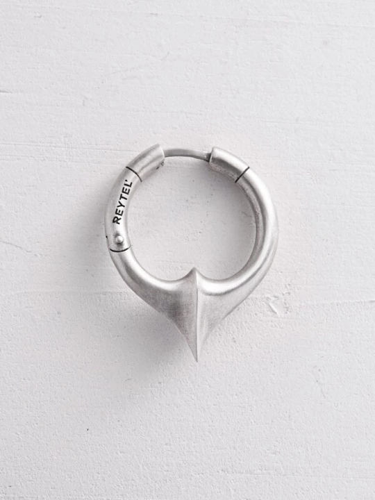 Foto van product REYTEL Oorbel 'REBELLION' zilver