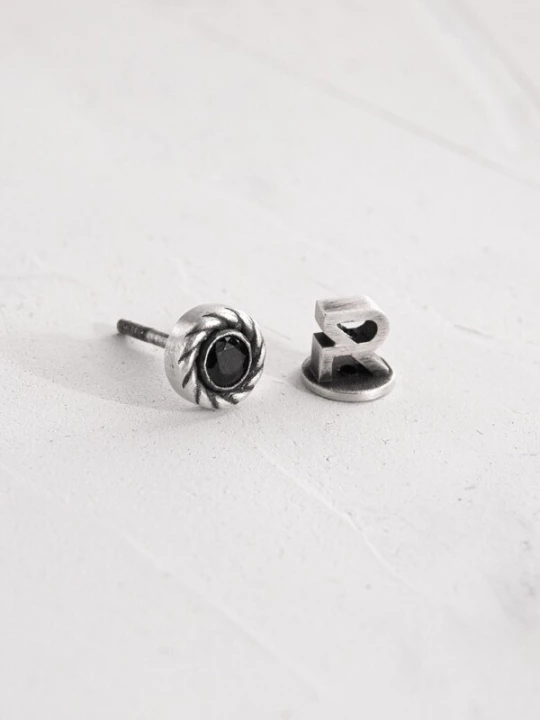 Foto van product REYTEL Oorbel 'REEKS. BLACK STONE' zilver