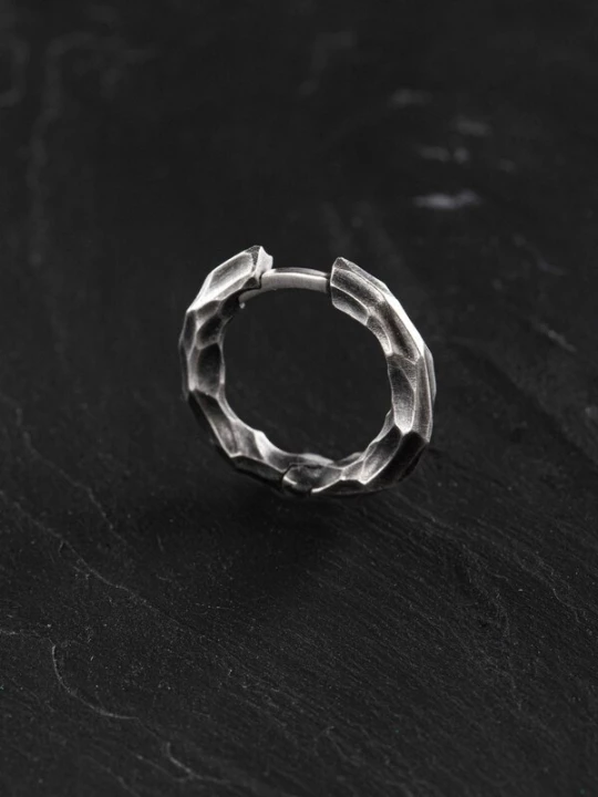 Foto van product REYTEL Oorbel 'RUDENESS' zilver
