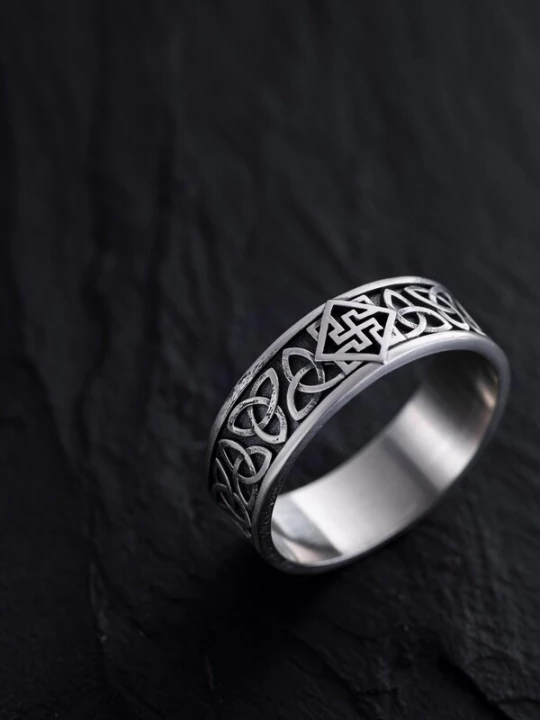 Foto van product REYTEL Ring 'CELTIC KNOT AND SWAROG' zilver