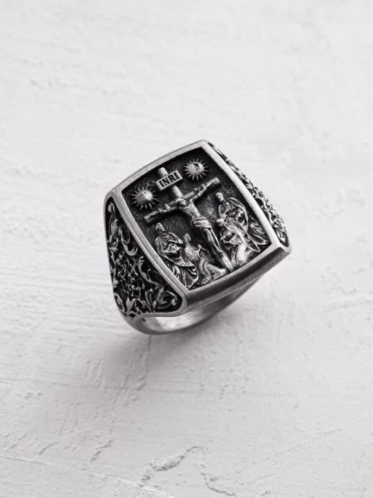 Foto van product REYTEL Ring 'CRUCIFIXION OF JESUS CHRIST' zilver