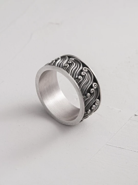 Foto van product REYTEL Ring 'GOLVEN' zilver