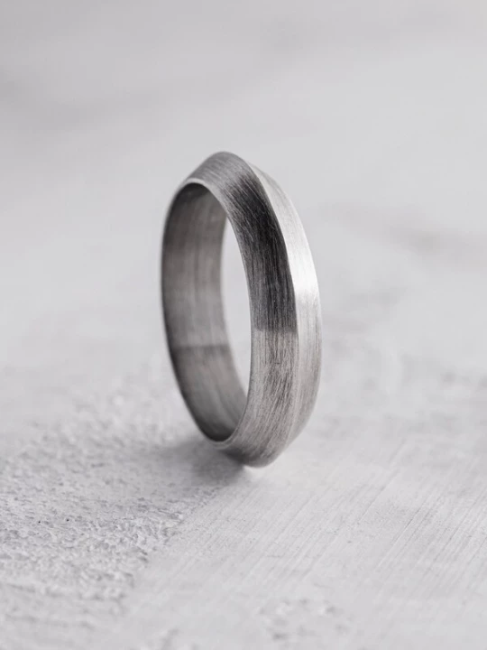 Foto van product REYTEL Ring 'ORBIT' zilver