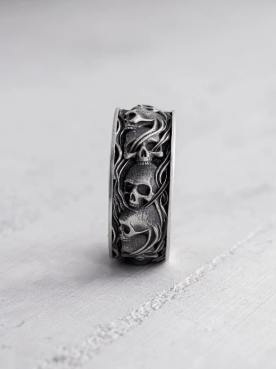 Foto van product REYTEL Ring 'PURGATORY' zilver