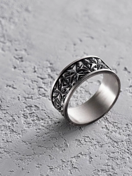 Foto van product REYTEL Ring 'SPIKE' zilver