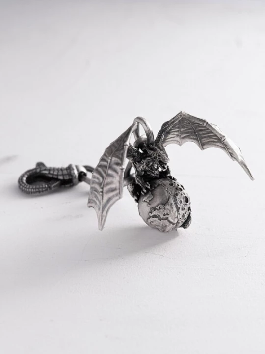 Foto van product REYTEL Sleutelhanger 'DRACO MUNDI' zilver