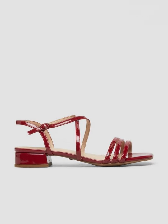 Foto van product Sandalen in laklederlook s.Oliver rood