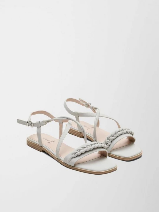 Foto van product Sandalen met gevlochten detail s.Oliver grijs