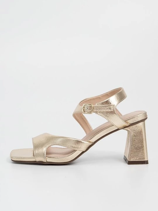 Foto van product Sandalen met hoge hak Vanessa Wu goudkleurig