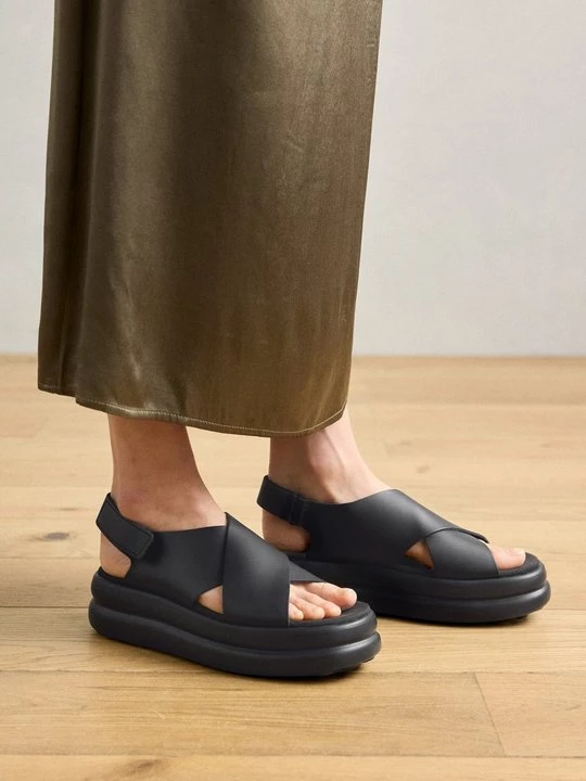 Foto van product Sandalen met plateauzool Camper zwart