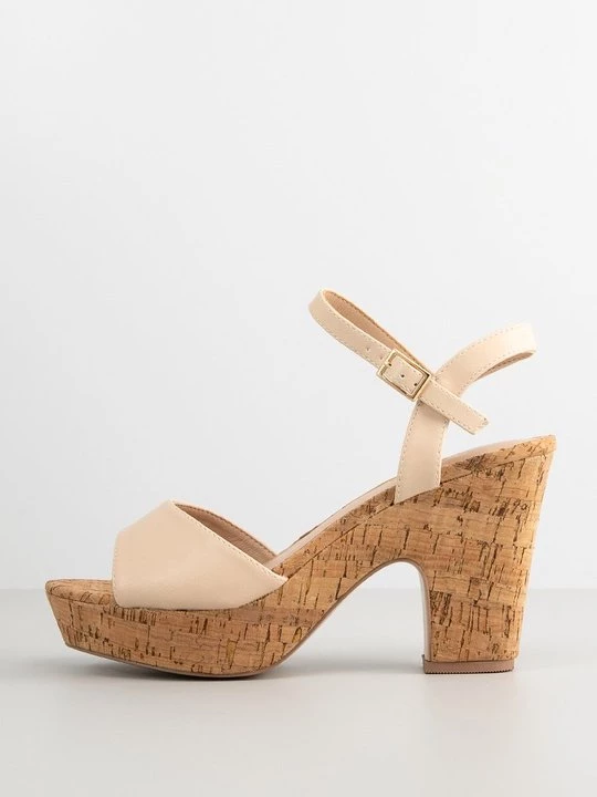Foto van product Sandalen met plateauzool Head Over Heels zandkleur