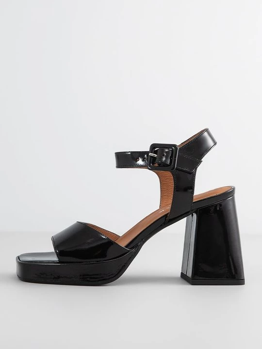 Foto van product Sandalen met plateauzool Jonak zwart