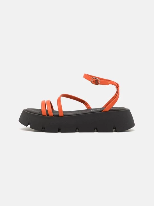 Foto van product Sandalen met plateauzool Pavement oranje