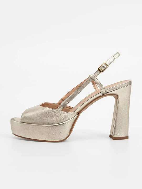 Foto van product Sandalen met plateauzool Unisa zilverkleurig