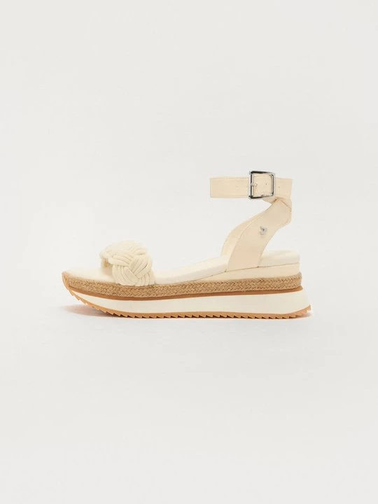 Foto van product Sandalen met sleehak Gioseppo nude
