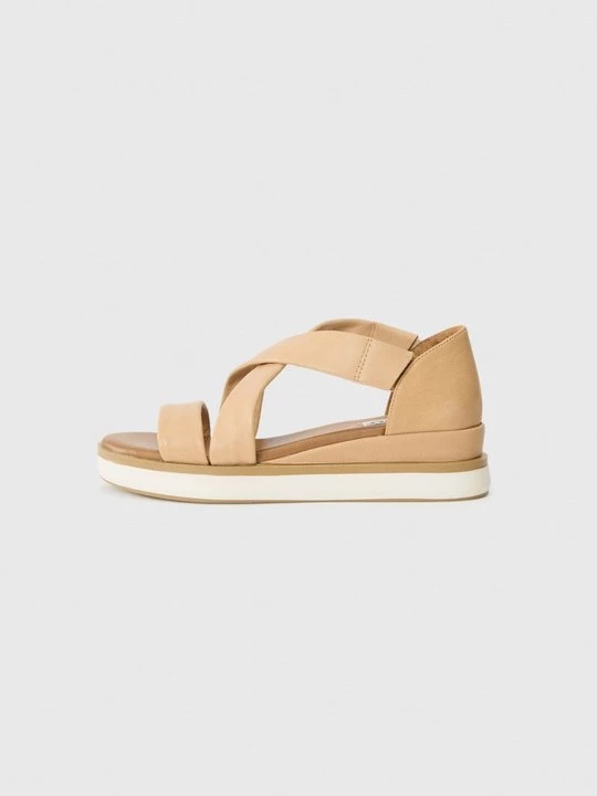 Foto van product Sandalen met sleehak Inuovo beżowy