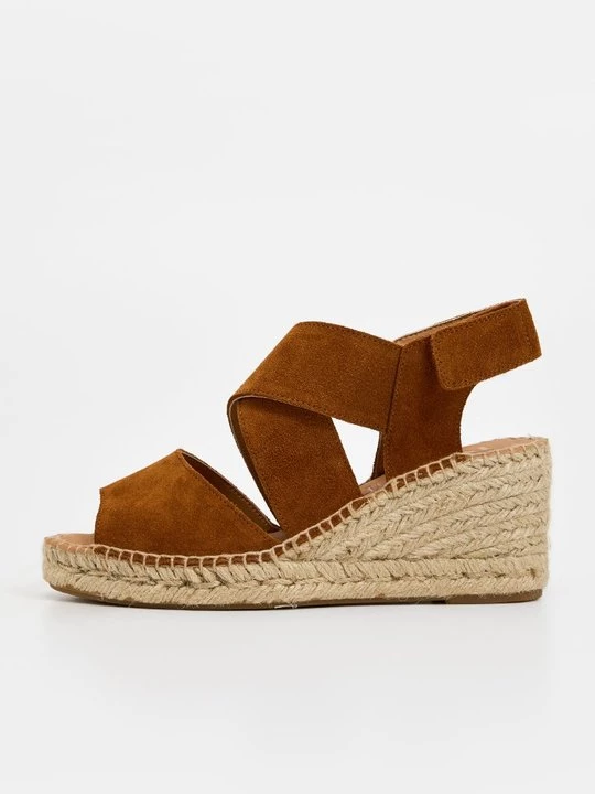 Foto van product Sandalen met sleehak Kanna bruin