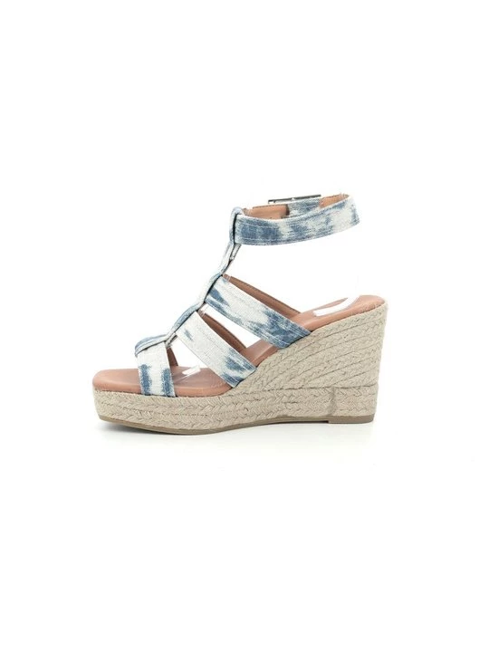 Foto van product Sandalen met sleehak Kickers blauw