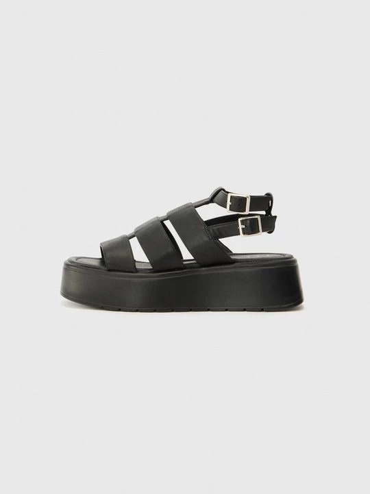 Foto van product Sandalen met sleehak Koi Footwear zwart