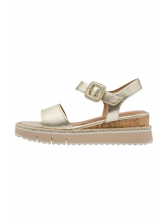Foto van product Sandalen met sleehak Tamaris goudkleurig