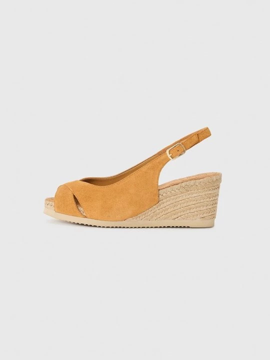 Foto van product Sandalen met sleehak Unisa beżowy