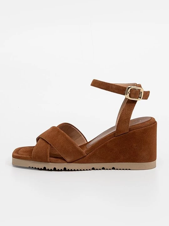 Foto van product Sandalen met sleehak Unisa lichtbruin
