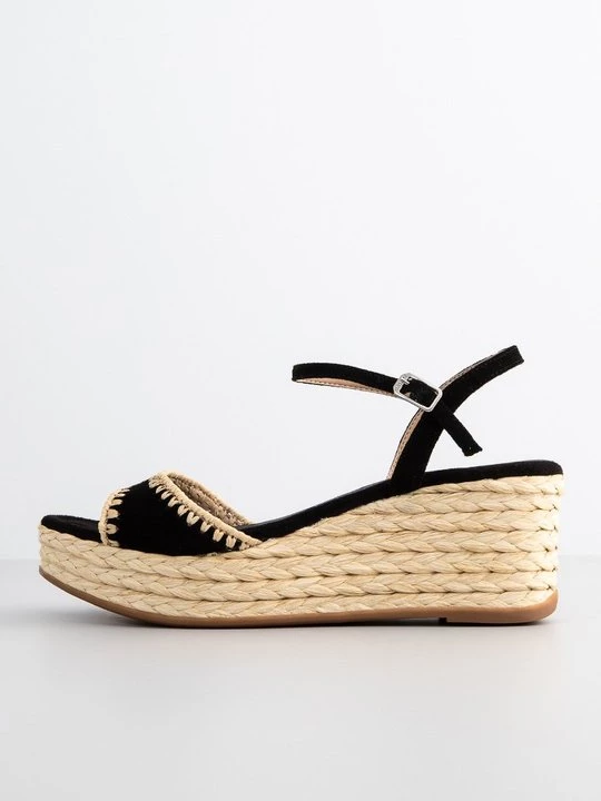 Foto van product Sandalen met sleehak Unisa zwart