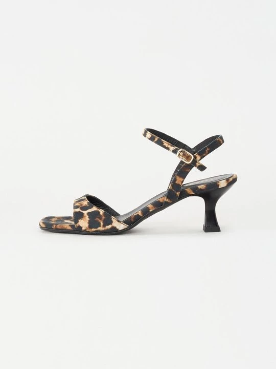 Foto van product Sandalen Pavement bruin