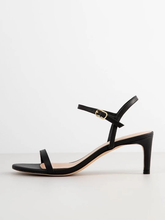Foto van product Sandalen Stuart Weitzman zwart