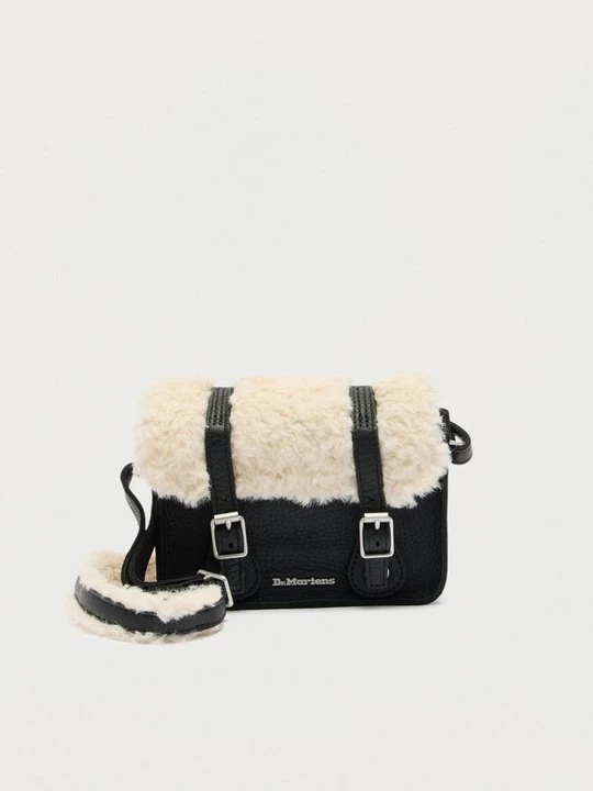 Foto van product Schoudertas Dr. Martens zwart