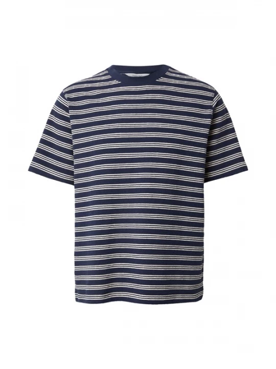 Foto van product SELECTED Shirt 'SLHELI' donkerblauw / wit