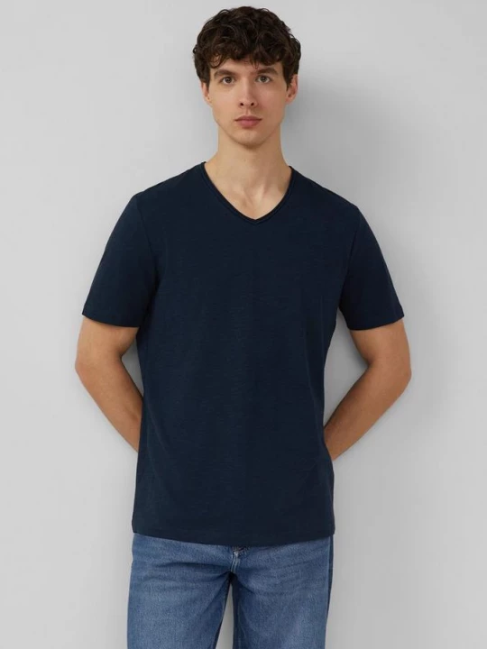 Foto van product Shirt van vlamgaren met open rand bij de halslijn s.Oliver blauw