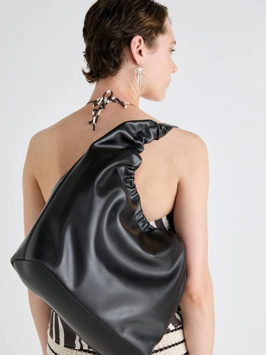 Foto van product Shopper Gina Tricot zwart