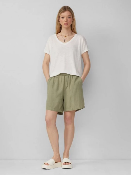 Foto van product Short met elastische band van een linnenmix QS olijfgroen